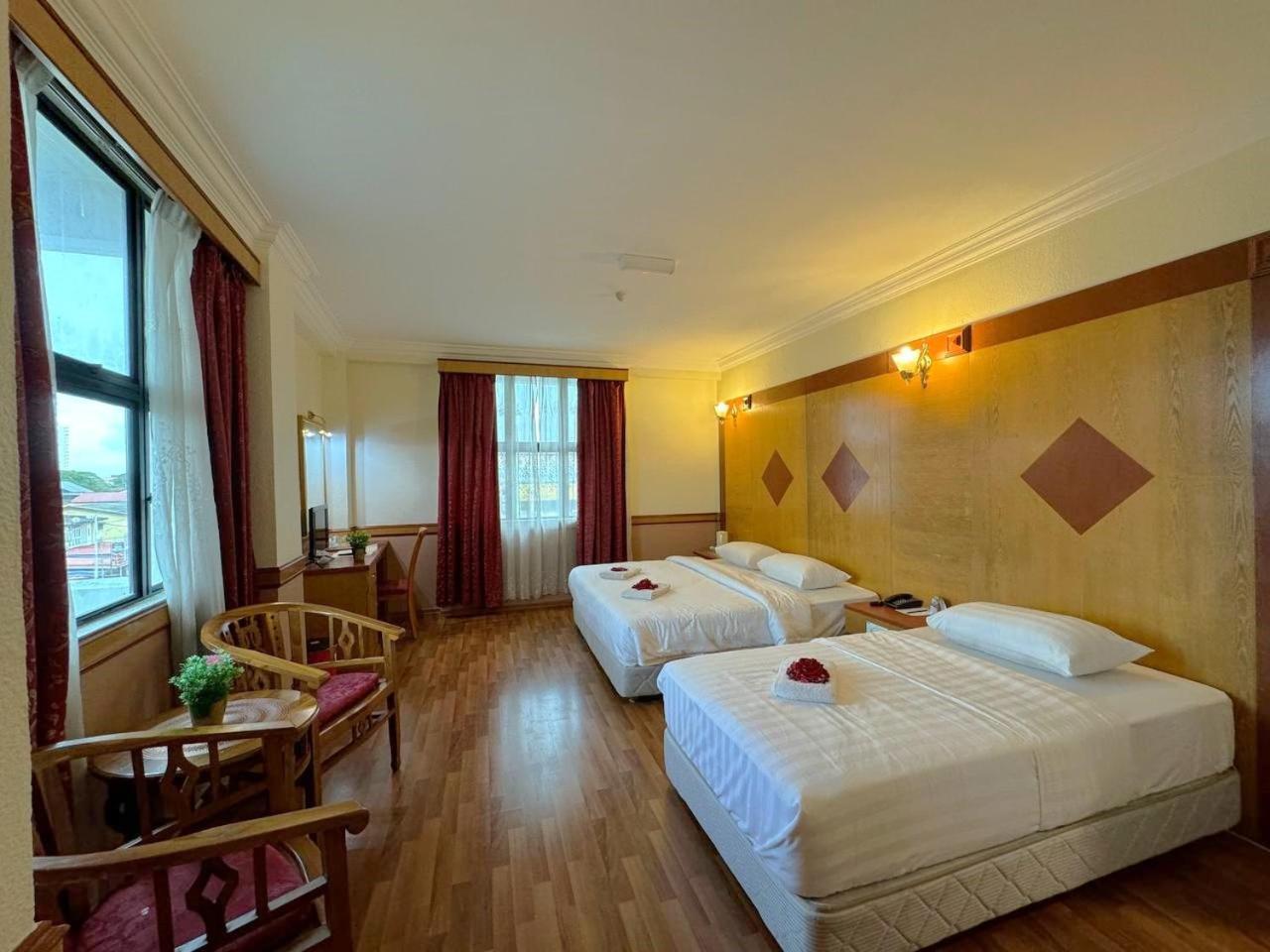 Flora Place Hotel Kota Bharu Ngoại thất bức ảnh