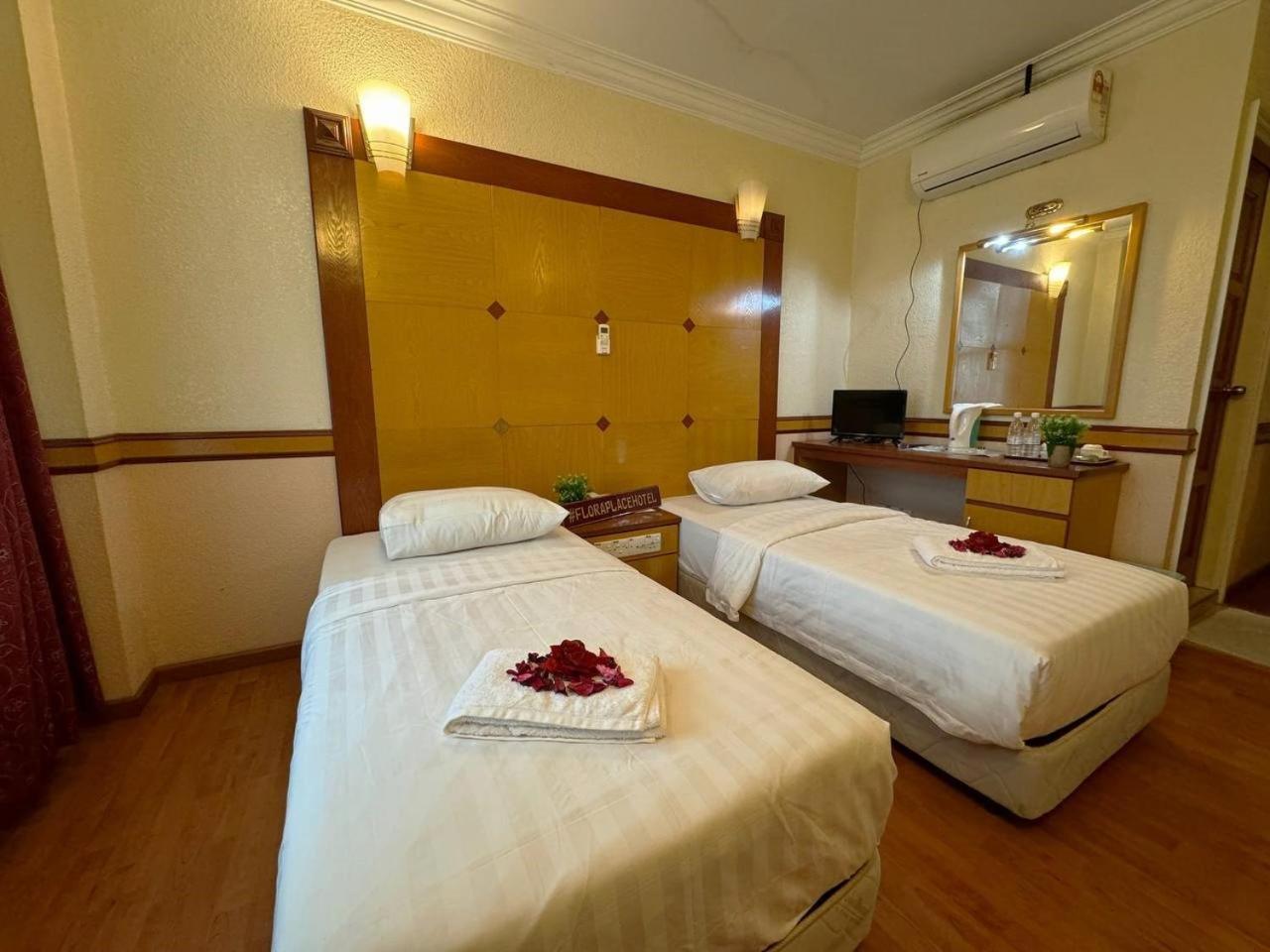 Flora Place Hotel Kota Bharu Ngoại thất bức ảnh