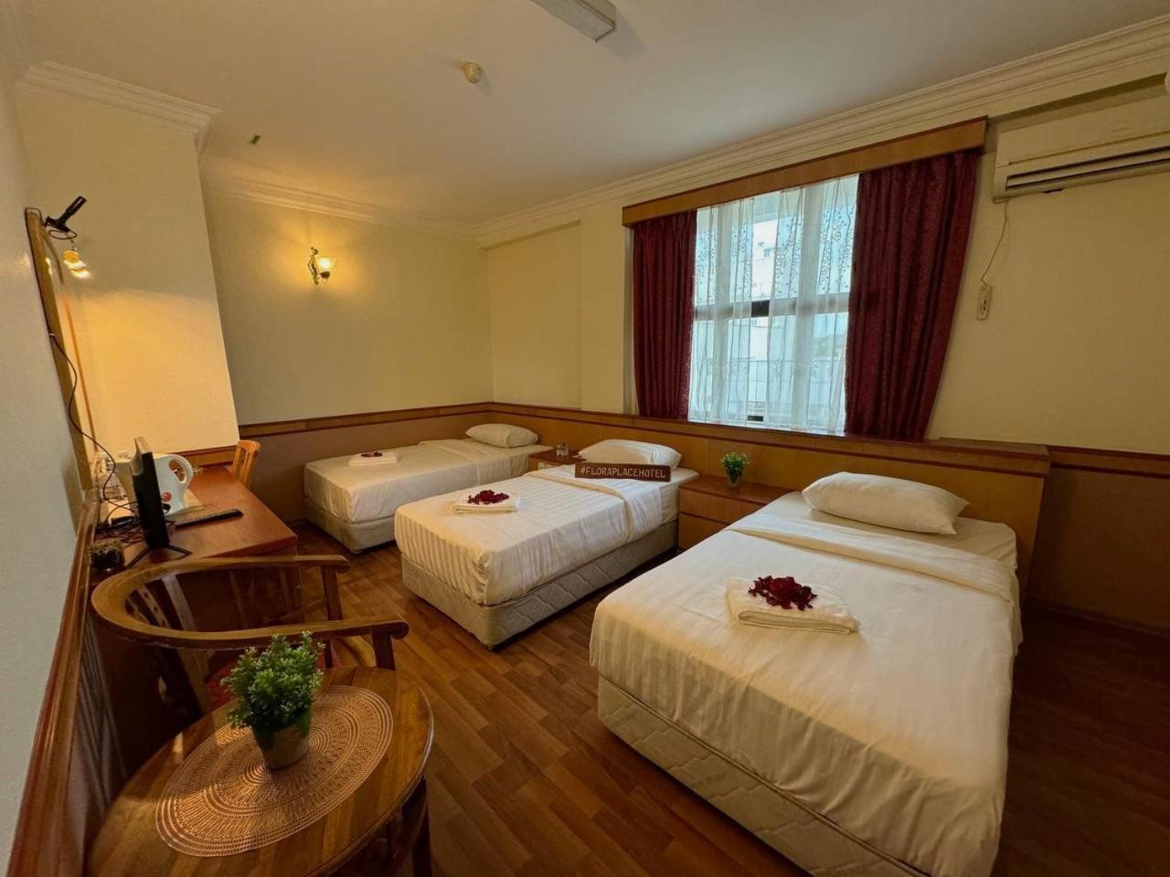 Flora Place Hotel Kota Bharu Ngoại thất bức ảnh