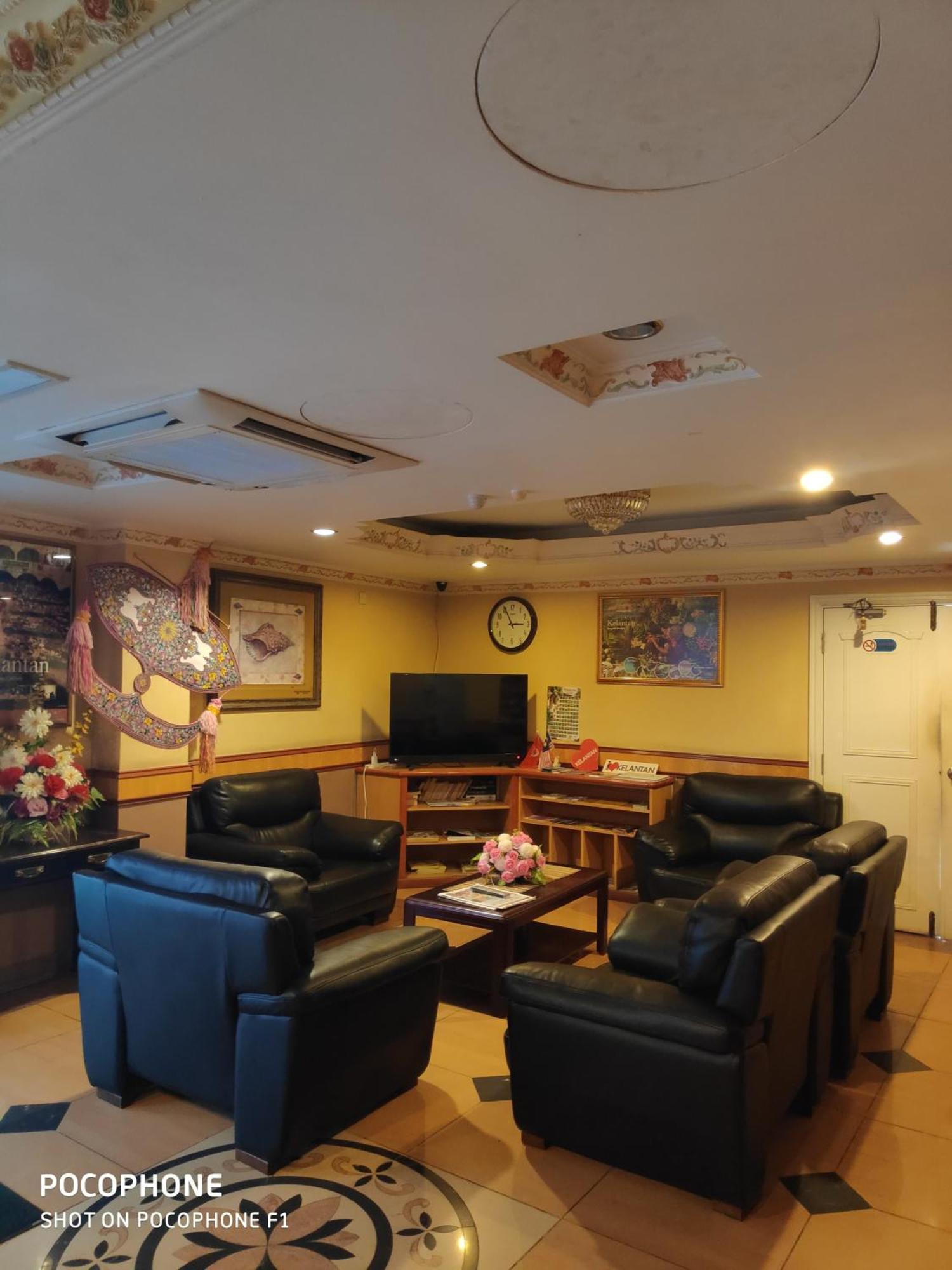 Flora Place Hotel Kota Bharu Ngoại thất bức ảnh