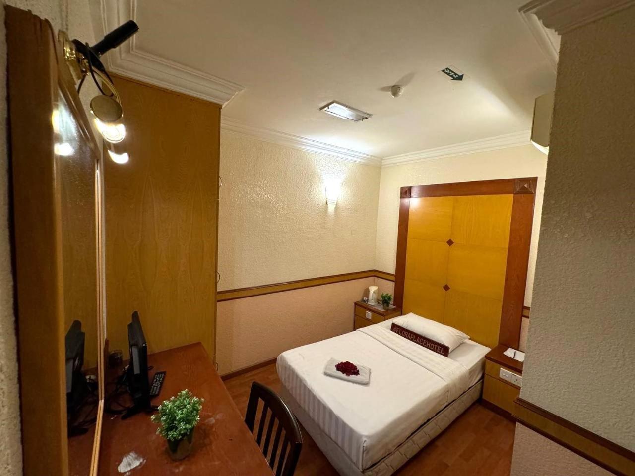 Flora Place Hotel Kota Bharu Ngoại thất bức ảnh