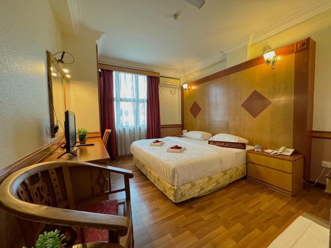 Flora Place Hotel Kota Bharu Ngoại thất bức ảnh