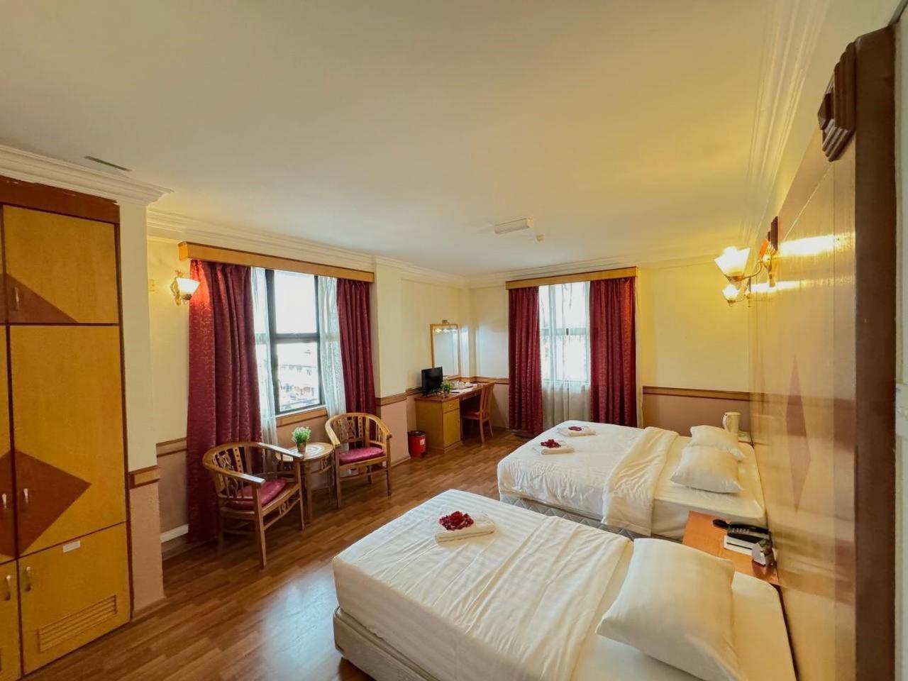 Flora Place Hotel Kota Bharu Ngoại thất bức ảnh